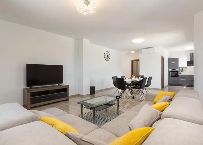 Villa Monti By Briskva