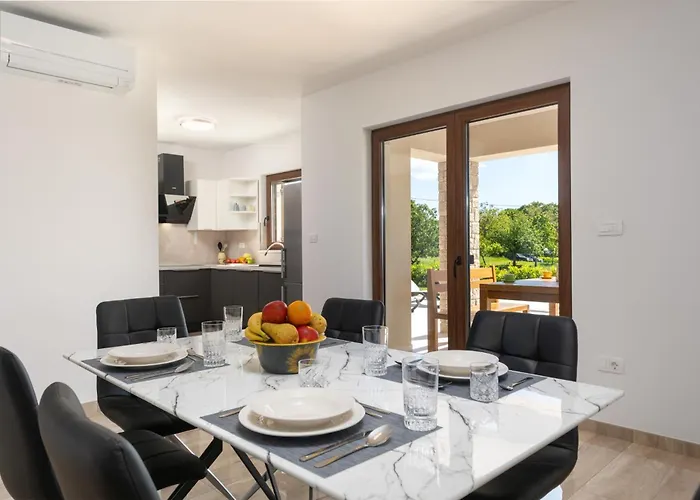 Villa Monti By Briskva