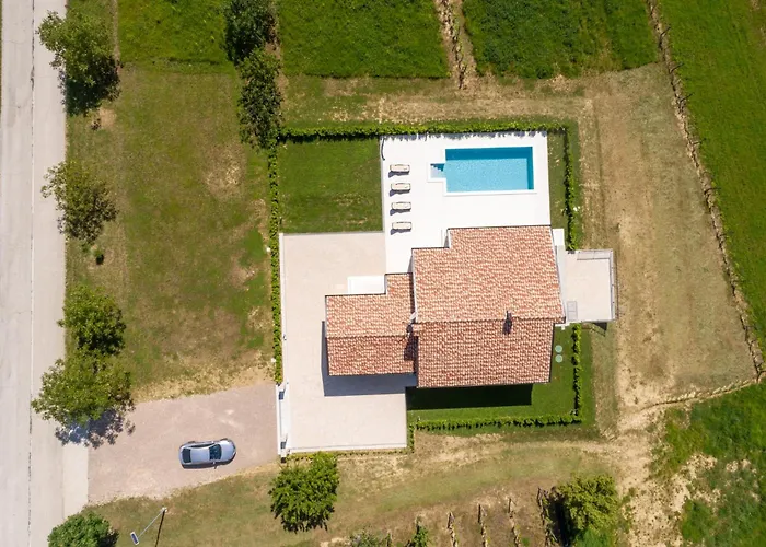 Monti By Briskva Cerovlje